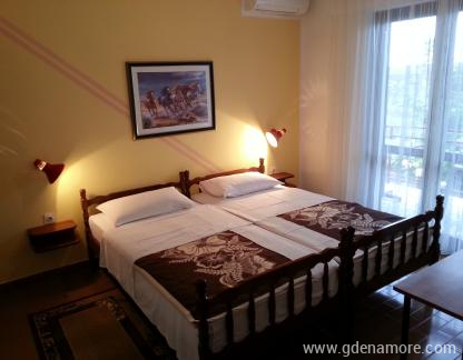 Wohnung & Zimmer Janovic, Privatunterkunft im Ort Budva, Montenegro
